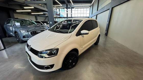 VOLKSWAGEN FOX 1.0 MI 8V FLEX 4P MANUAL